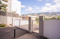 Apartment mit Balkon