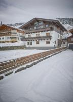 Glemm Lodge Apartments - JOKER CARD im Sommer inklusive - Chambres d’hôtes Saalbach