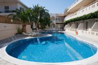 Axos, Hotel - Platanes