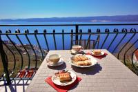 Holiday Home Tina - Chambres d’hôtes Lokva Rogoznica