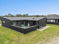 B&B Sønderby - 6 person holiday home in R m - Bed and Breakfast Sønderby