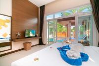3 Bedroom Pool Villa with Sala