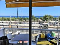 B&B Calella - Luxury Apartment Accommodation, next to beach & train station Calella - Bed and Breakfast Calella