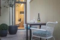 Deluxe Studio with Patio - Via Cesare Battisti, 149
