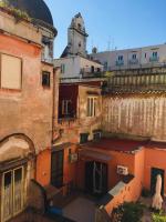 Design Apartment Next Sorbillo on Tribunali St By HouseinNaples - B&B Naples
