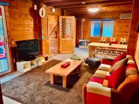 Tomy's Log House - Need CAR - B&B