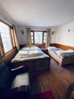 Chambre Triple avec Salle de Bains