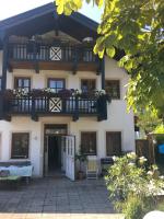 Haus Alpenrose, Ferienwohnung 5 - Chambres d'hôtes Aschau im Chiemgau