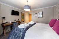 B&B Saint Neots - The Eaton Oak - Bed and Breakfast Saint Neots