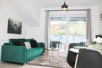 One- Bedroom Apartment with Mountain View
