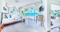 Dream Punta Cana Beachfront Apartment - 4-Bedroom Penthouse with Rooftop BBQ & Ocean Views - Chambres d'hôtes Punta Cana