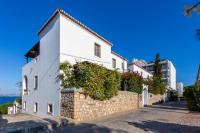 Villa - Beach Front