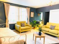 B&B Bradford-on-Avon - 'Downtown' @ Terracotta Court - Bed and Breakfast Bradford-on-Avon