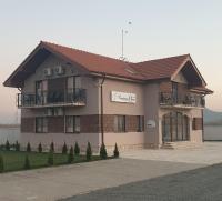 B&B Şoimuş - Pensiunea Oana ☆☆☆ - Bed and Breakfast Şoimuş