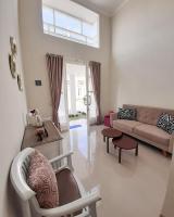 Villa Blossom Kayana Regency E7 - B&B Batu