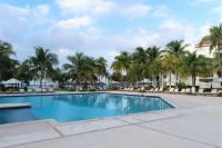 Oceanfront condo at voted best Cancun sandy beach - B&B Cancún