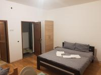 Apartment mit Balkon