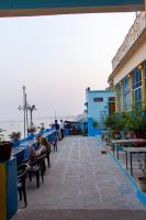 Vishnu Rest House - B&B