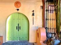 Newer & Roomy w/2 Pools. No Car Needed. Beaches, Restaurants & Shopping W/I walking distance. Taxis and buses abundant for reasonable price if needed - Chambres d'hôtes Zihuatanejo