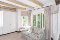  Double Room (Partial Mountain View)