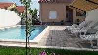 Holiday Home Luka - B&B Zadar