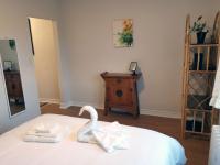 Cozy Private Rm Heart of North York Free Parking Full Kitchen Close to Downtown