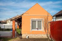 Tip-Top Apartman Ház - B&B Seghedino