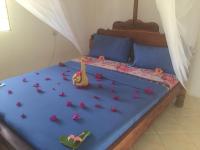 Bungalow with balcony (6)
