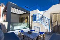 Casa Blu Privata con 3 Camere da Letto