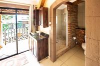 Deluxe Double Room with Balcony and Sea View