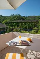 Suite with Mountain View