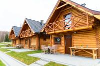DOMKI SWOJSKIE CHATKI - B&B Szczytna