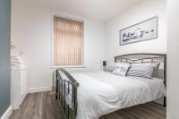 PLATFORM Avenues Apartment 1 with Free Street Parking - B&B