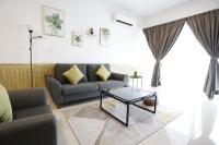 Pinnacle Tower Homestay by Home Cube