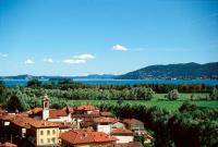 One-Bedroom Apartment with Lake View (4 Adults)