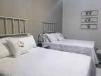 Doppelzimmer mit 2 Doppelbetten