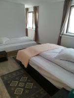 Chambre Double avec Lit d'Appoint