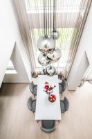 Modern City Villas with Private Parking, Garden and BBQ - B&B Riga