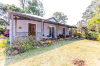 Four-Bedroom House ( Wine Makers Cottage )