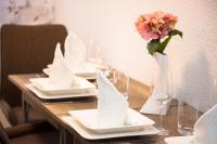 T&K Apartments near Messe Fair Trade Düsseldorf und Airport 2B - Bed and Breakfast