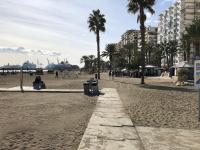 Luminoso y coqueto apartamento con jardín - B&B Málaga