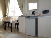 Camera Tripla Superior