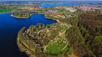 B&B Sternberg - Mobilheim und Blockhaus mit Seeblick - Bed and Breakfast Sternberg