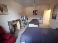 Twin Room with Shared Bathroom