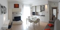 Apartment mit Balkon