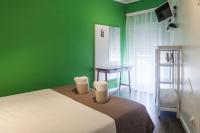 Camera Matrimoniale/Doppia con Letti Singoli con Bagno in Comune