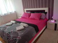 B&B Subotica - LUX APARTMENT SANJA 2 - Bed and Breakfast Subotica
