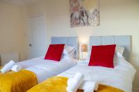 B&B Grangemouth - Carvetii - Derwent House - Spacious 2nd floor flat - Bed and Breakfast Grangemouth