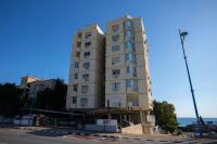 Athenaeum Beachside Apt by TrulyCyprus - B&B