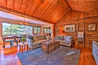 Log Cabin in Wilmington w/ New Hot Tub By Skiing! - B&B Wilmington